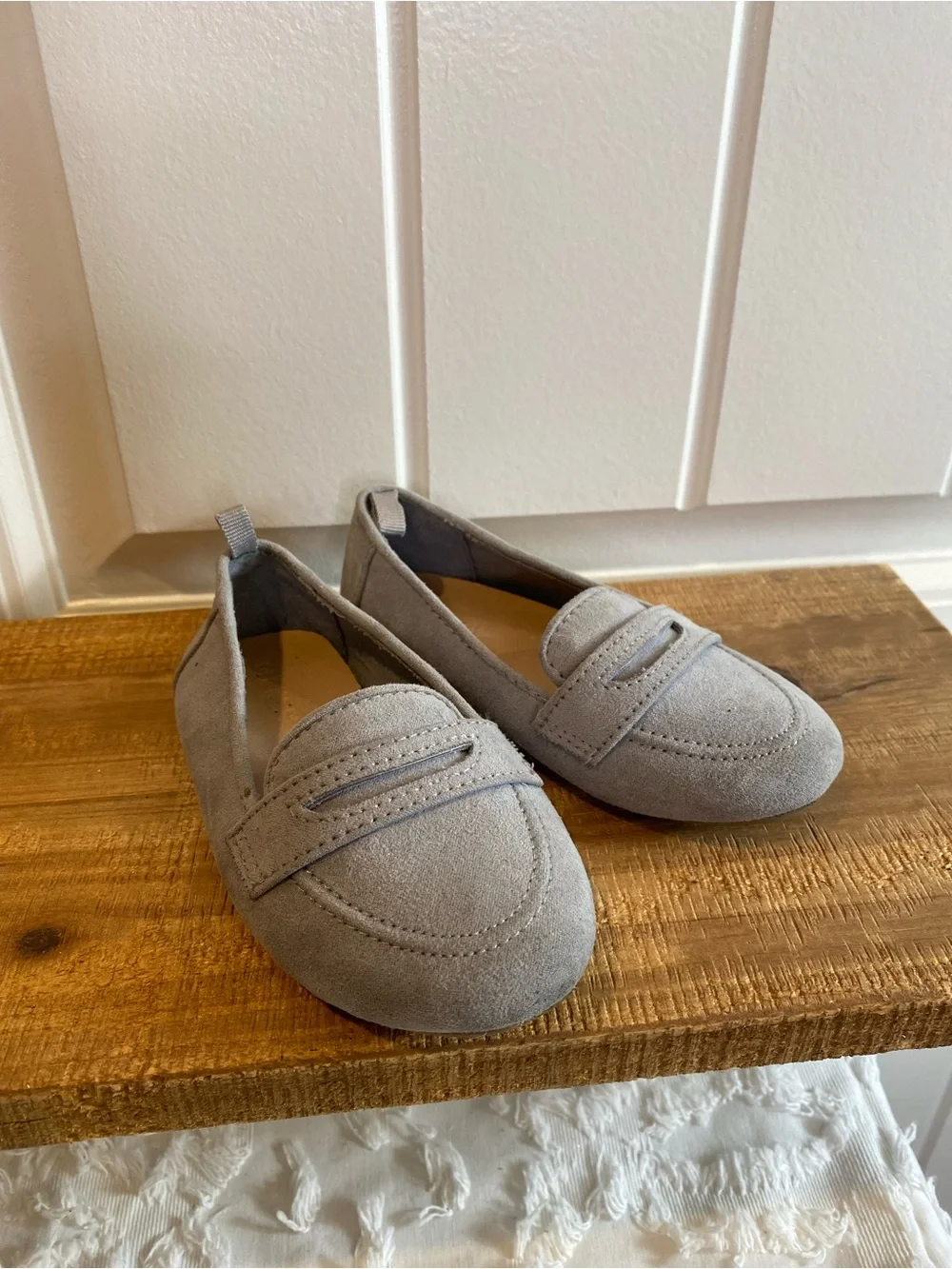 Old Navy Light Gray Suede-Look Kids Moccasins